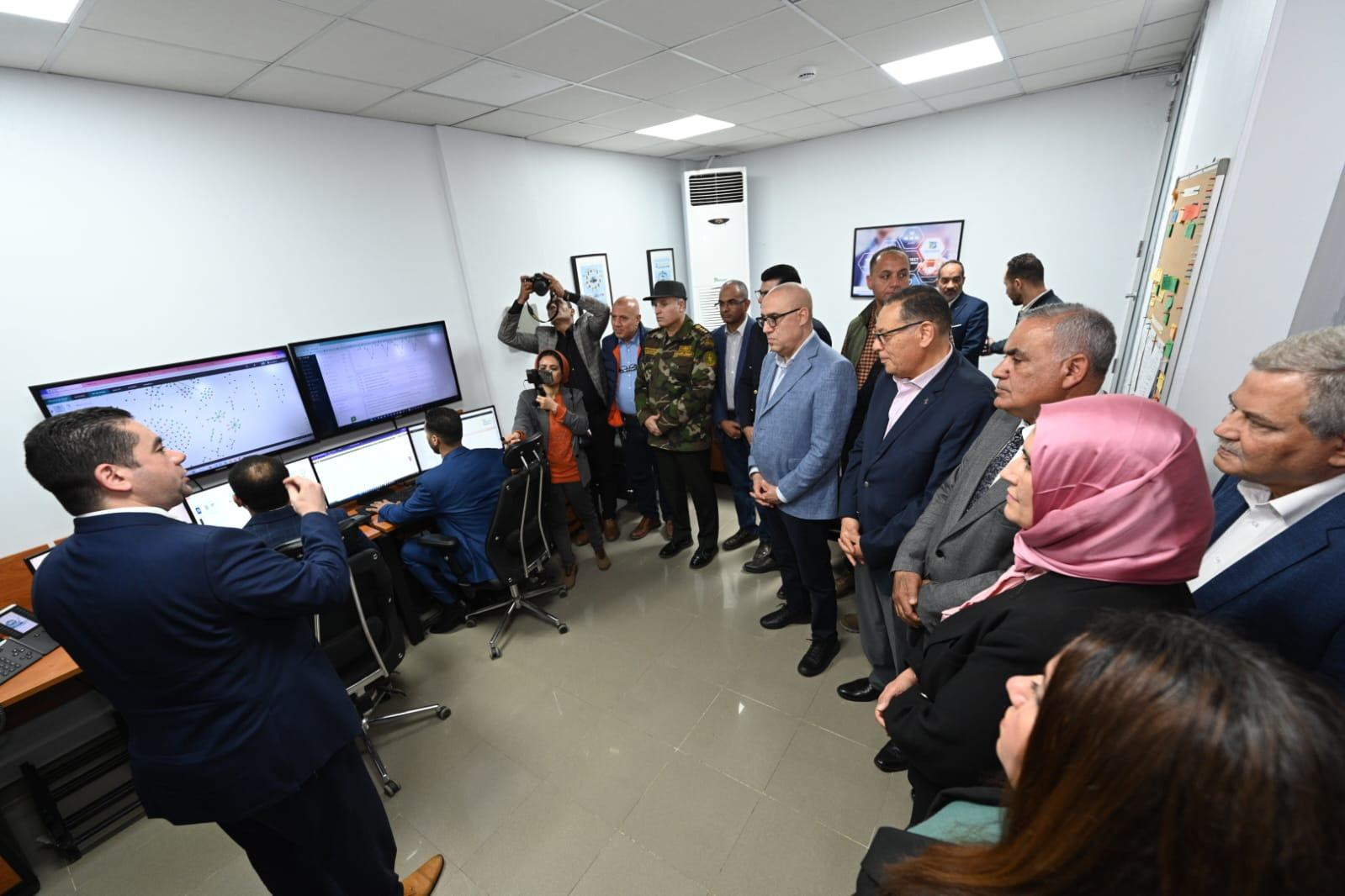 وزير الإسكان ومحافظ الشرقية