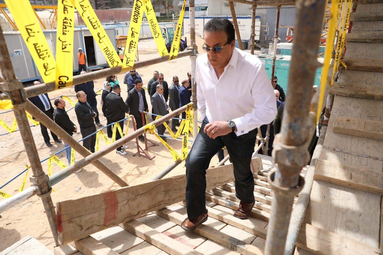 وزير الصحة ويفقد معهد ناصر