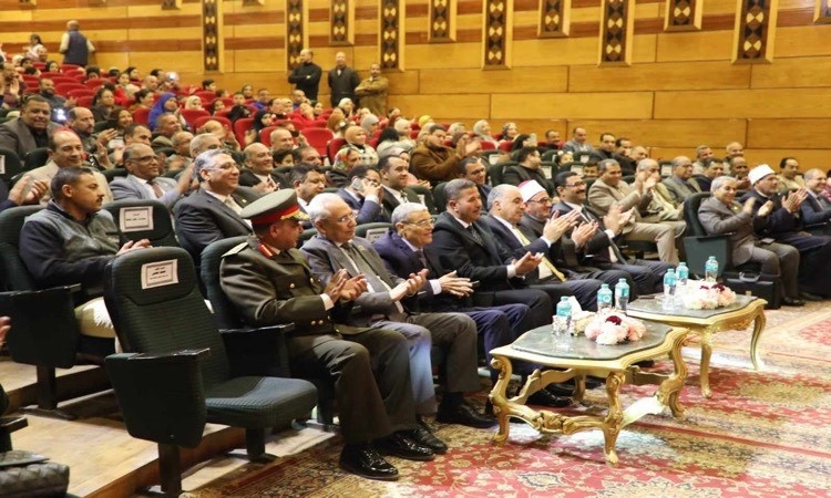 محافظ المنيا