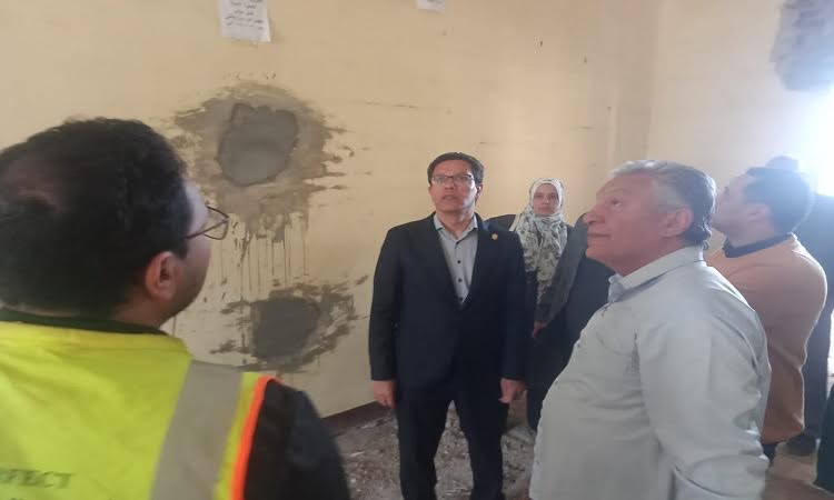 رئيس جامعة بنها يتفقد أعمال تجديد قسم وقاية النبات بكلية الزراعة