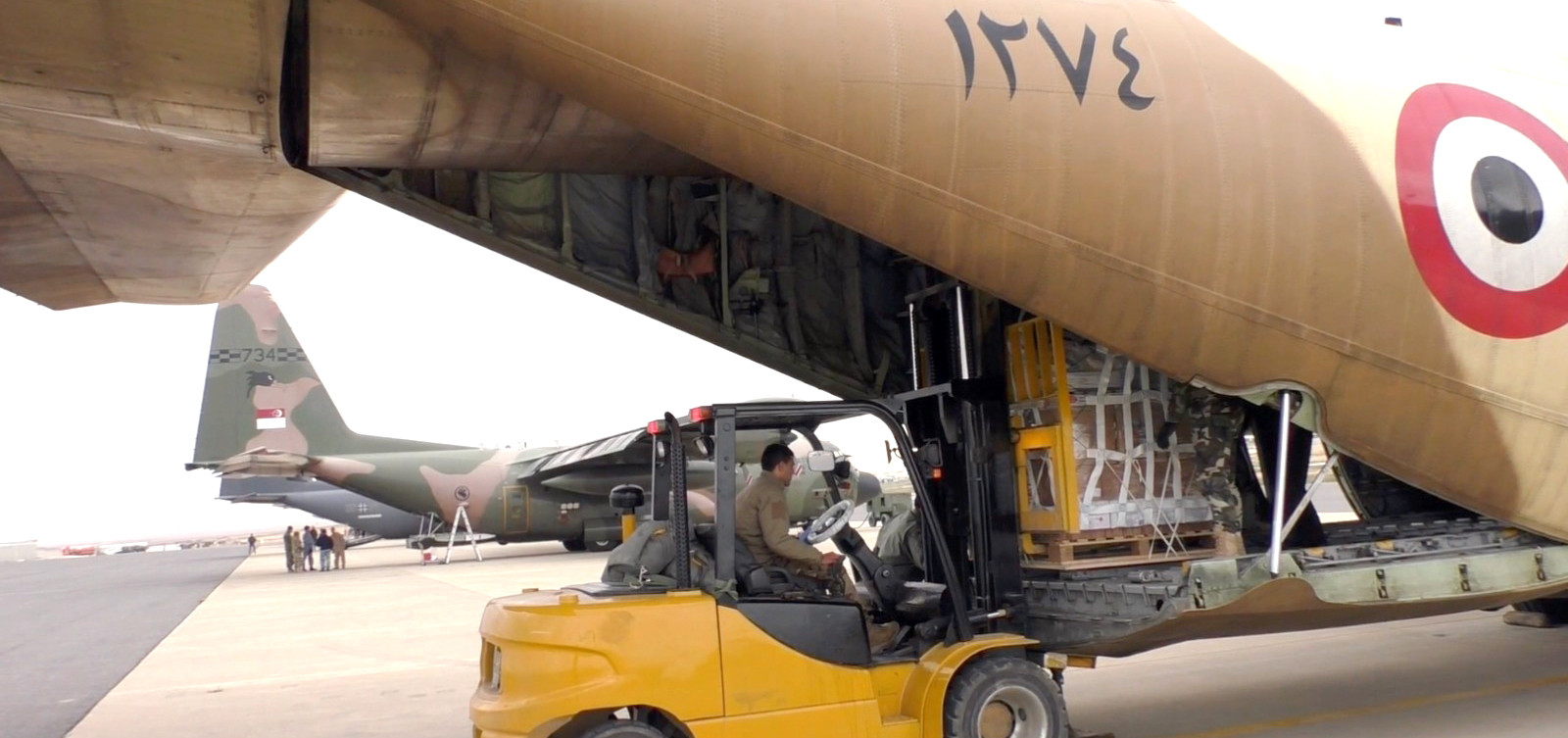 اسقاط المساعدات في غزة