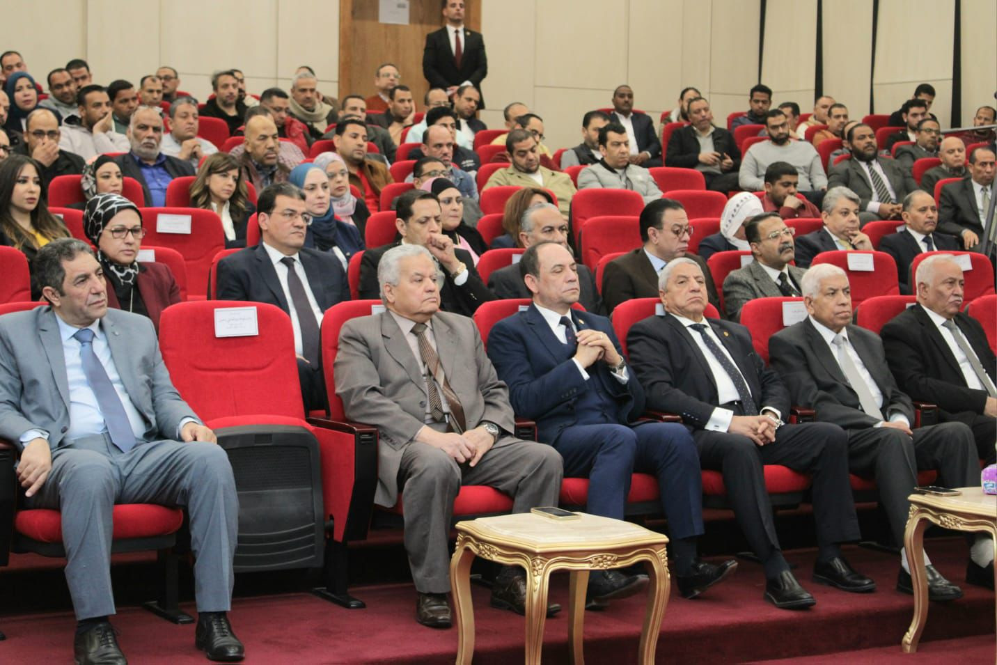 ئيس هيئة النيابة