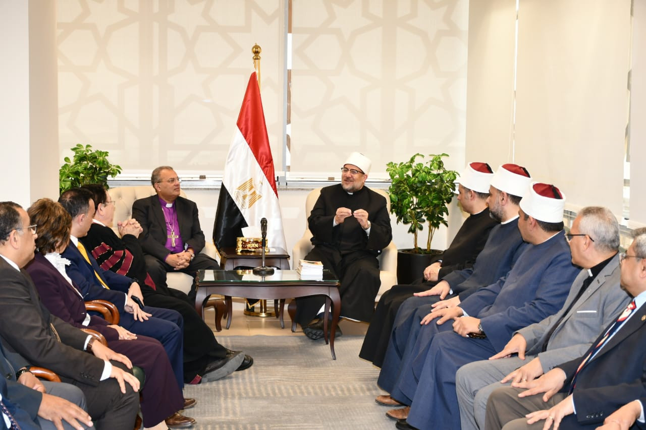 وزير الأوقاف والقس أندريه زكي