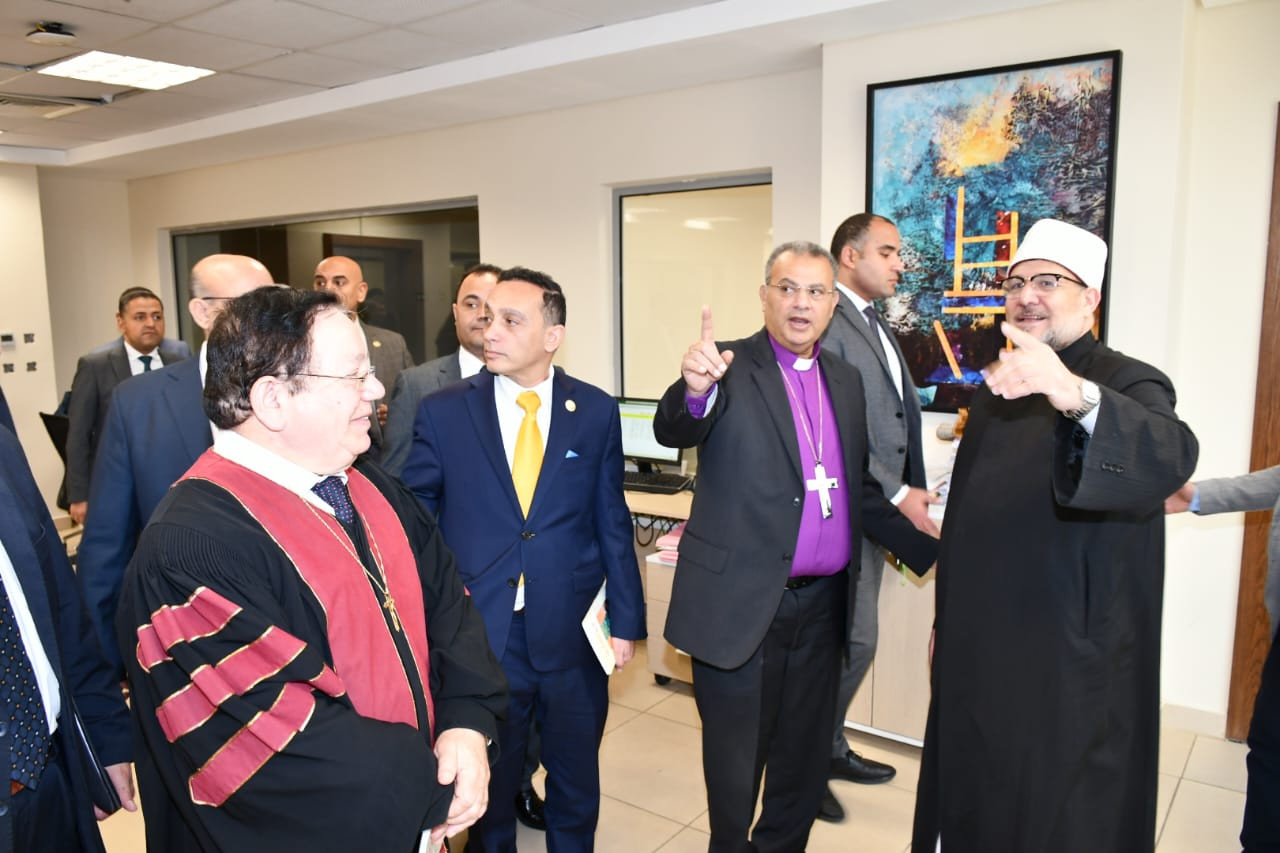 وزير الأوقاف والقس أندريه زكي