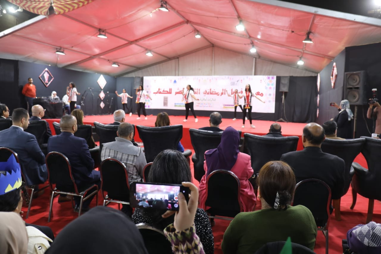 وزيرة الثقافة