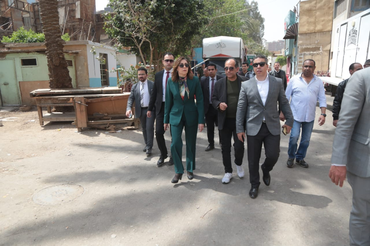 الكيلاني تتفقد بلاتوهات استوديو مصر وتوجه بإحالة عدد من العاملين للتحق