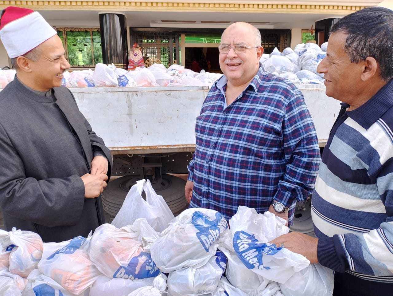 توزيع السلع الغذائية