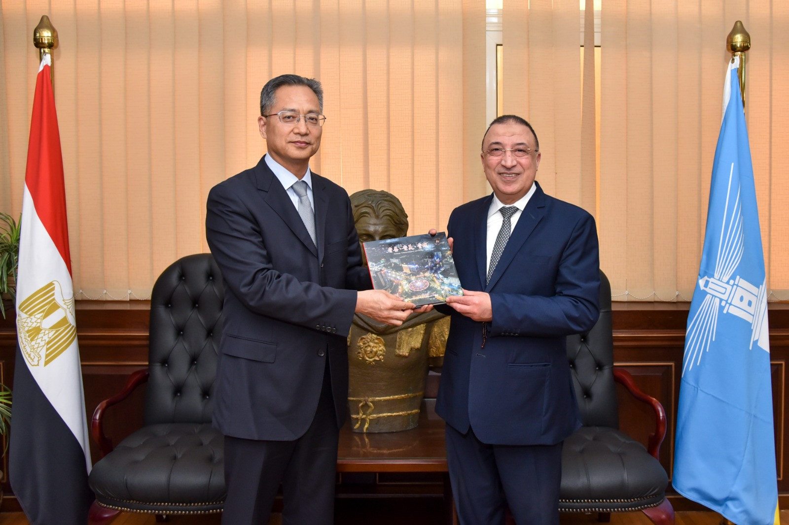 محافظ الأسكندرية