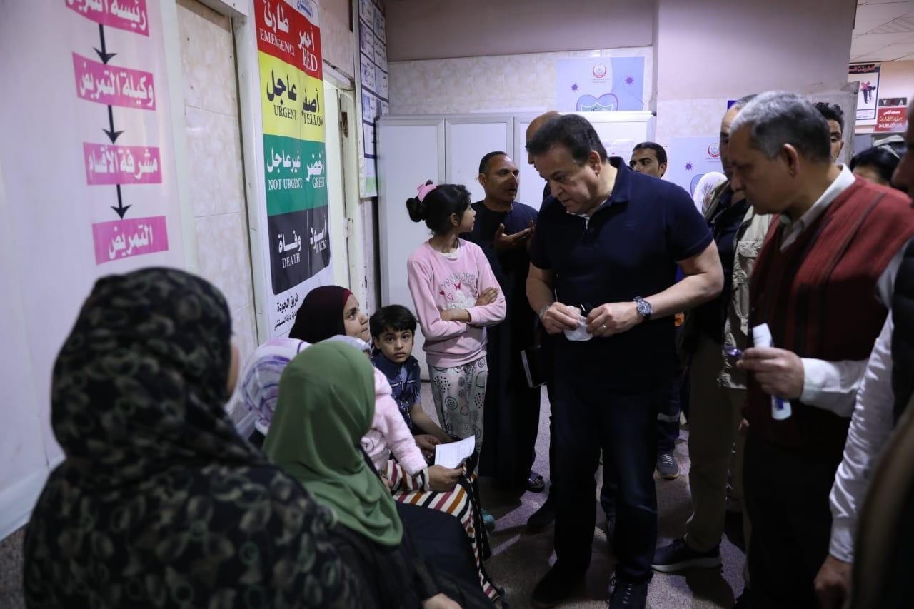 وزير الصحة بمستشفى بركة السبع