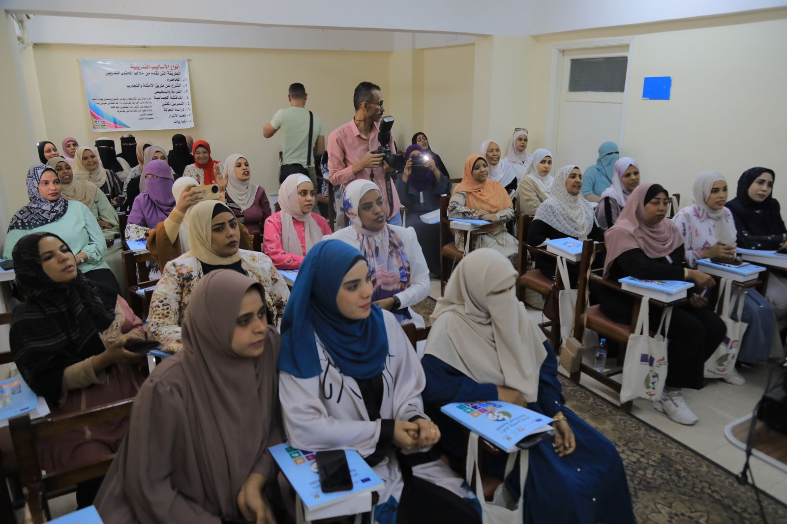 نيفين القباج