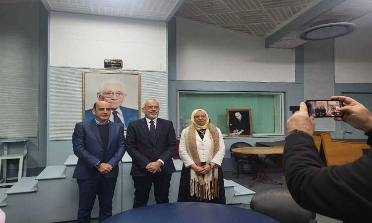 السفير اليوناني