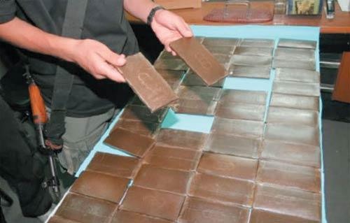 حبس عاطلين ضبط بحوزتهما مخدرات فى الزاوية الحمراء