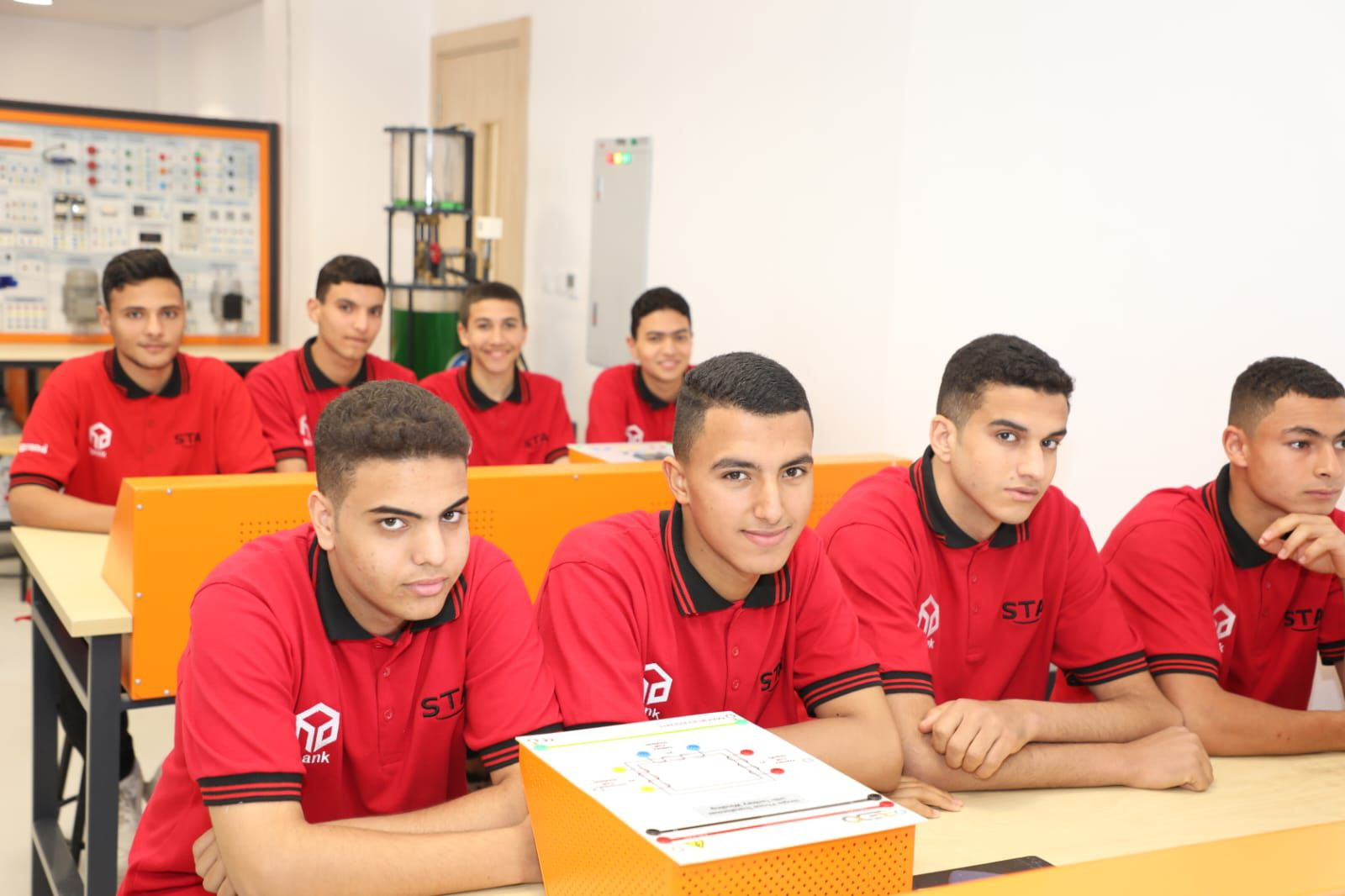 افتتاح أكاديمية السويدي