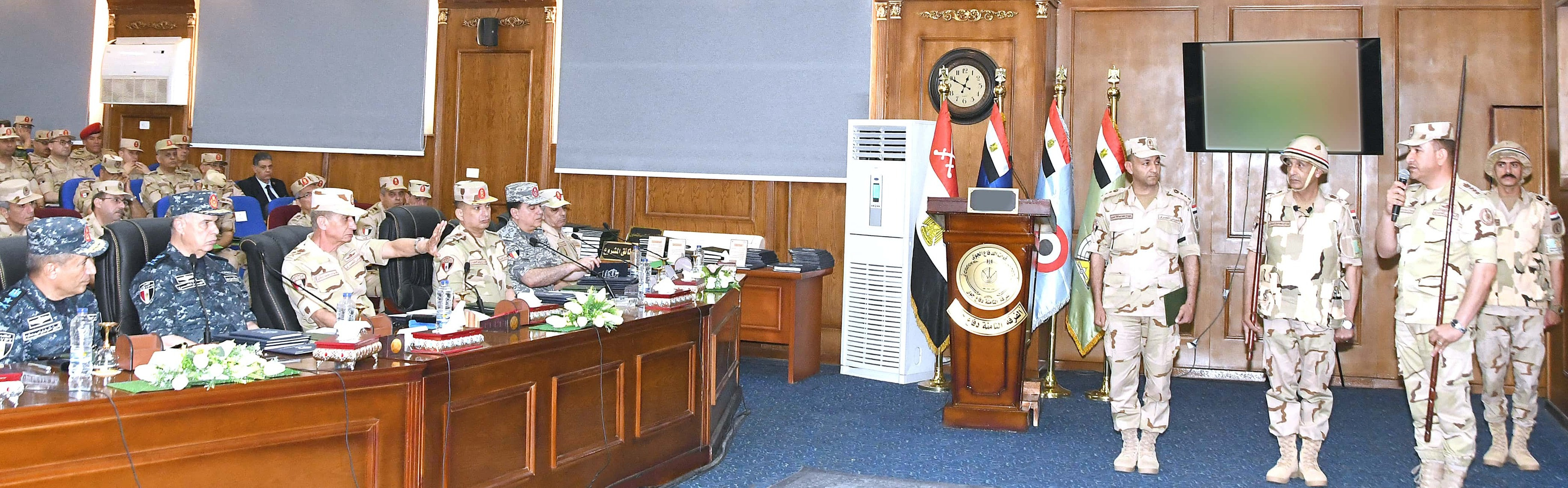 وزير الدفاع