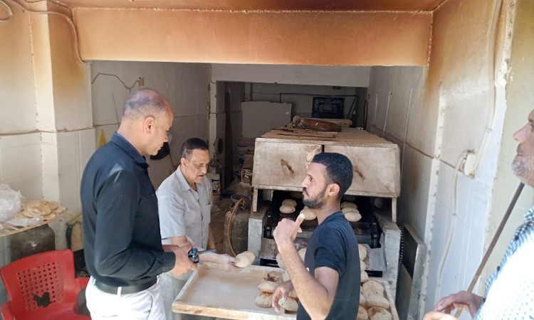 تحرير 136 محضرًا تموينيًا للمخابز والمحال المخالفة في 5 مراكز بالمنيا