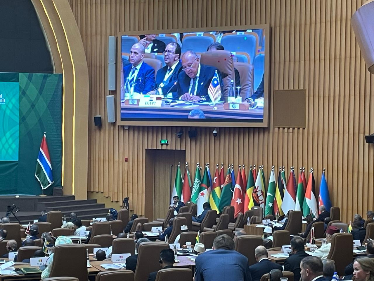 وزير الخارجية في مؤتمر القمة الاسلامي