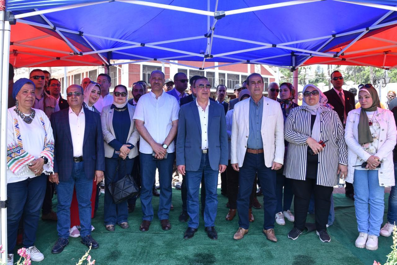 محافظ الإسكندرية