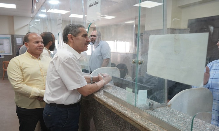 المحافظ يتابع مشروعات الرصف والتطويرواستقبال طلبات التصالح بمخالفات ال