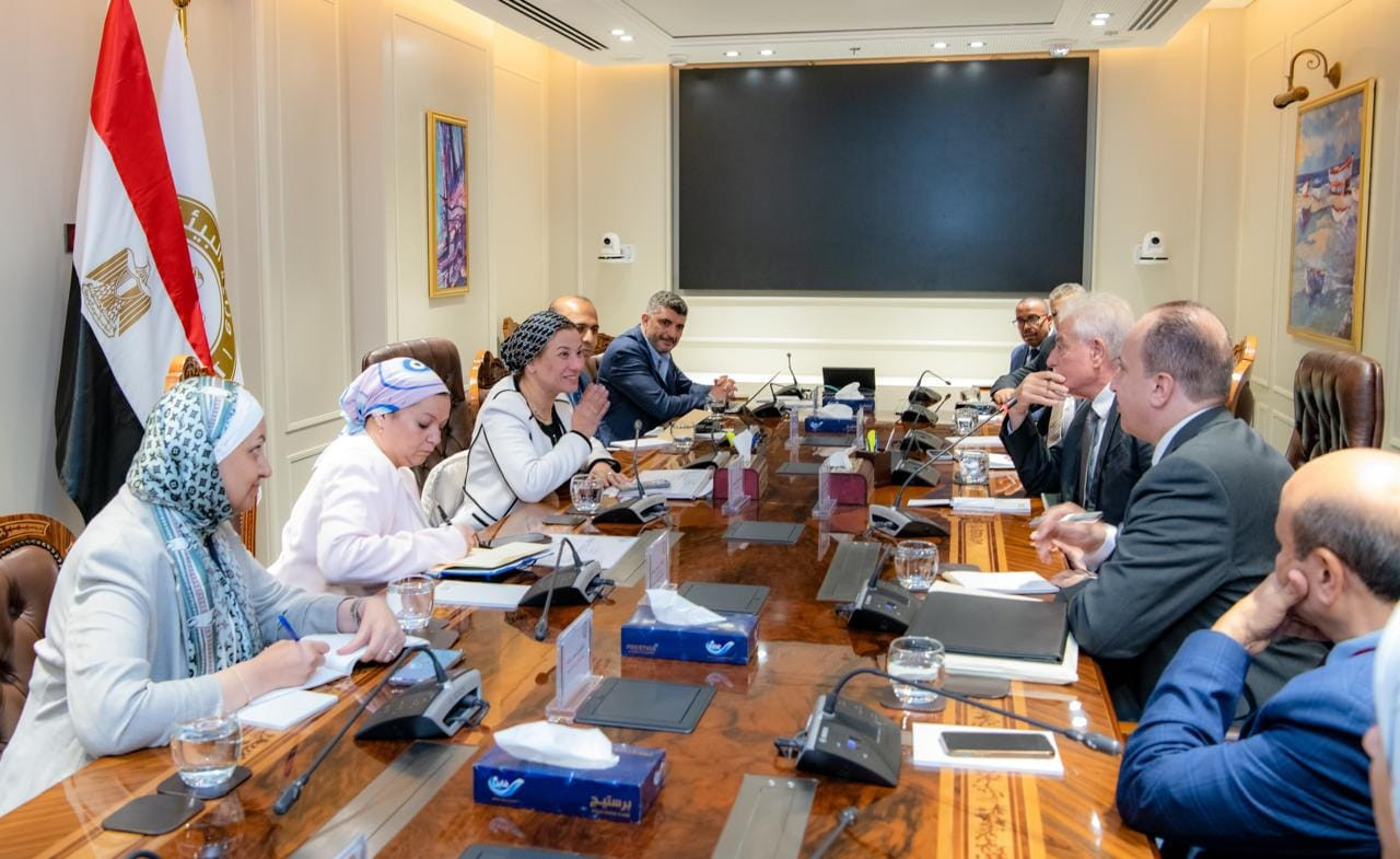 وزيرة البيئة