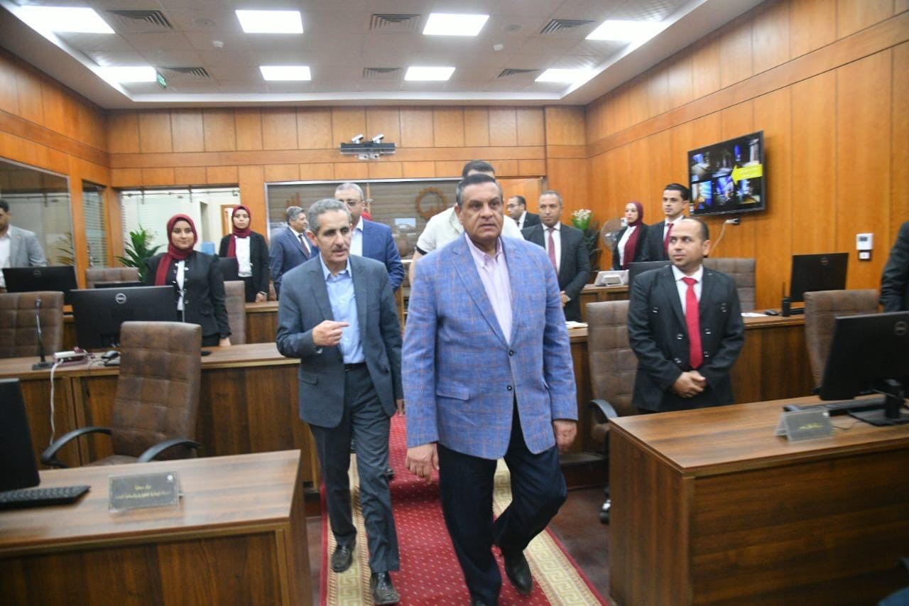 وزير التنمية المحلية