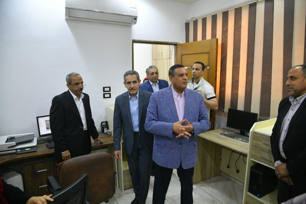 وزير التنمية المحلية