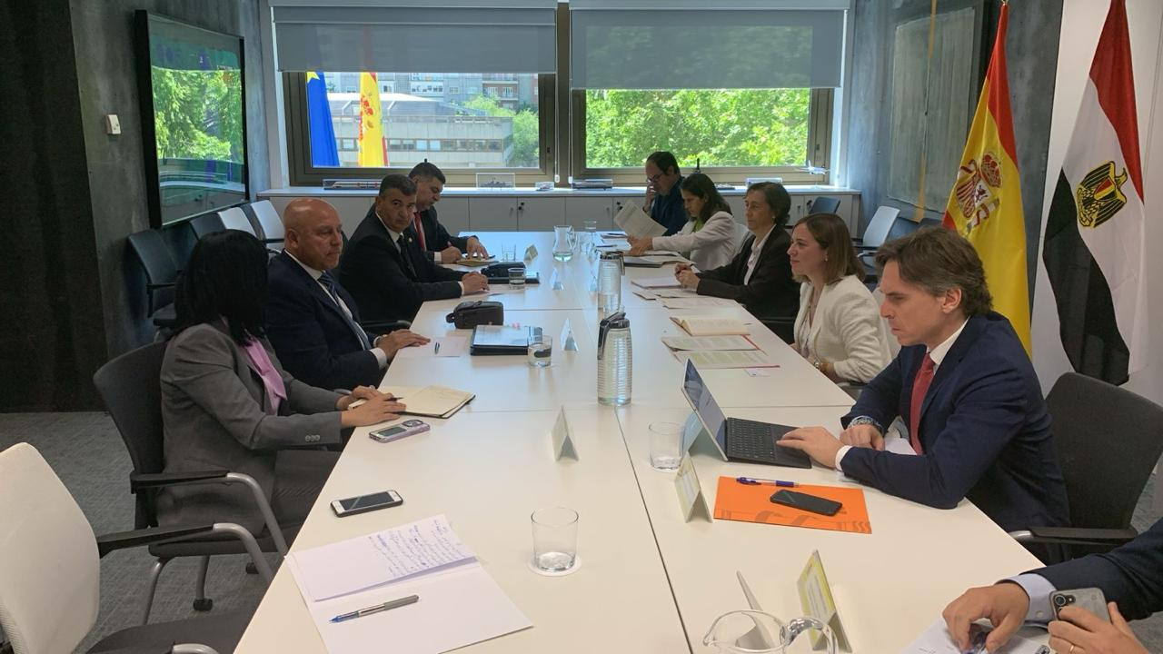 وزير النقل ونظيره الإسباني