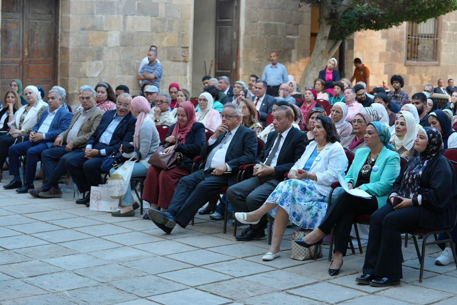 صالون نفرتيتي