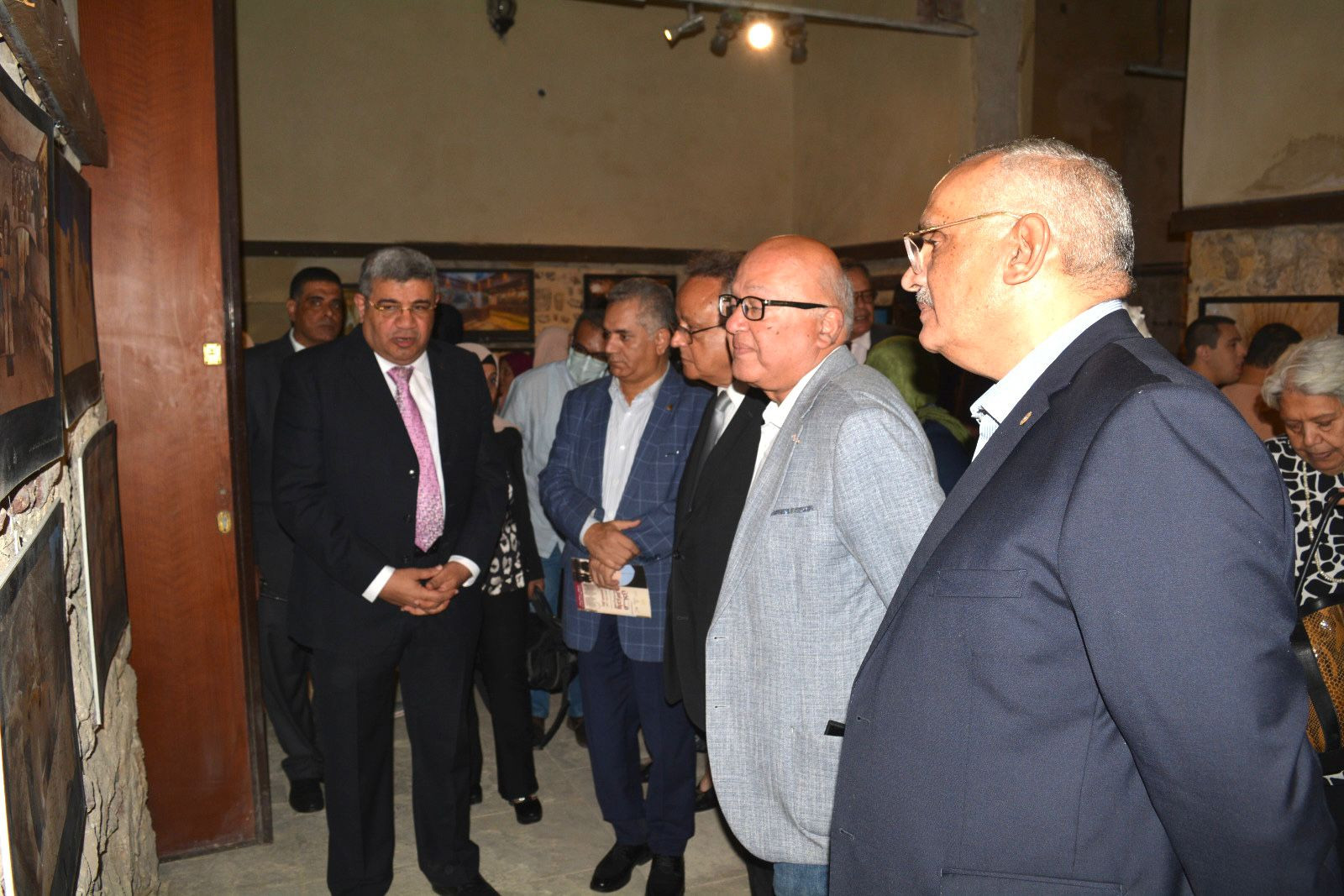 صالون نفرتيتي