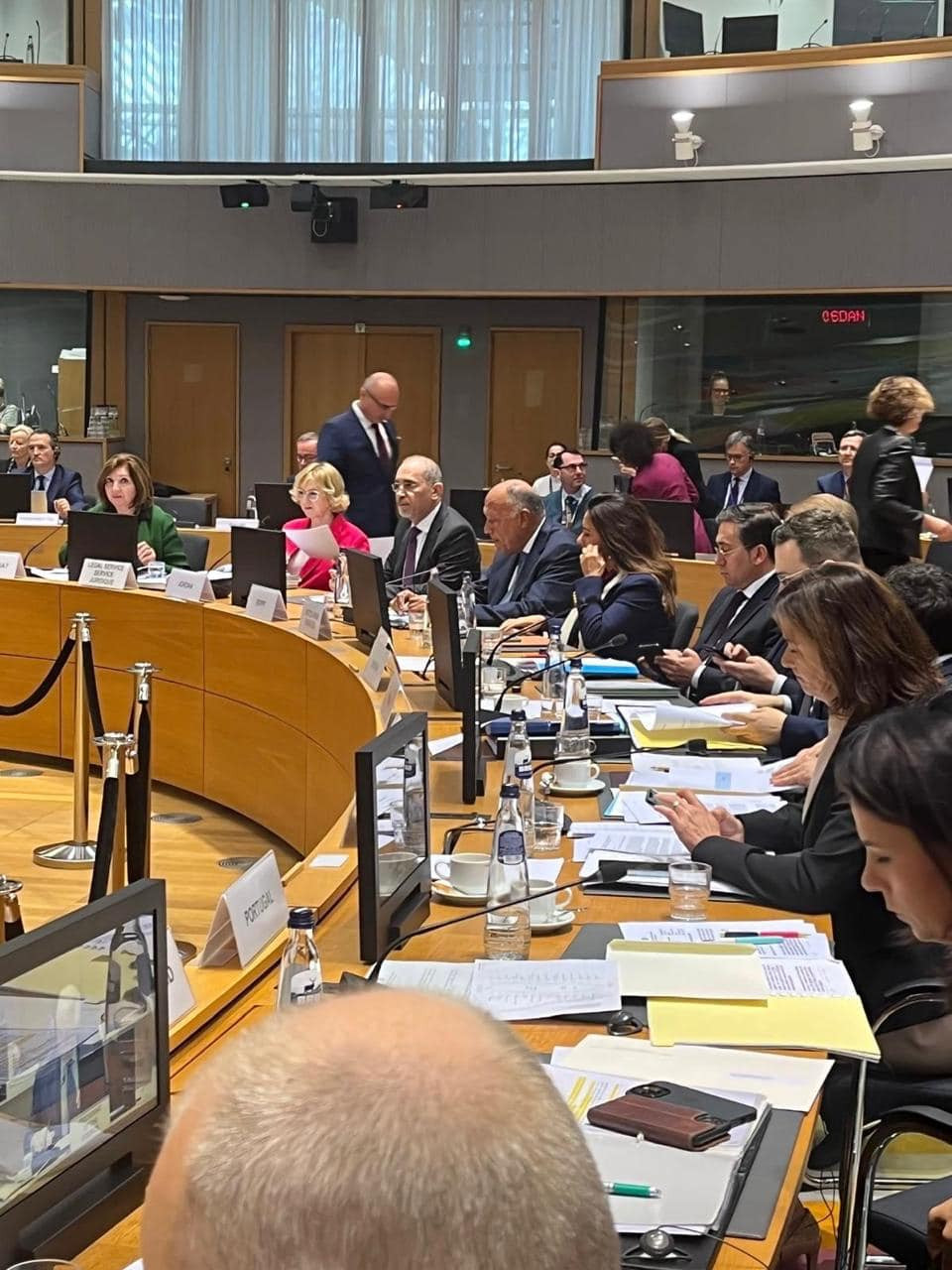 وزير الخارجية