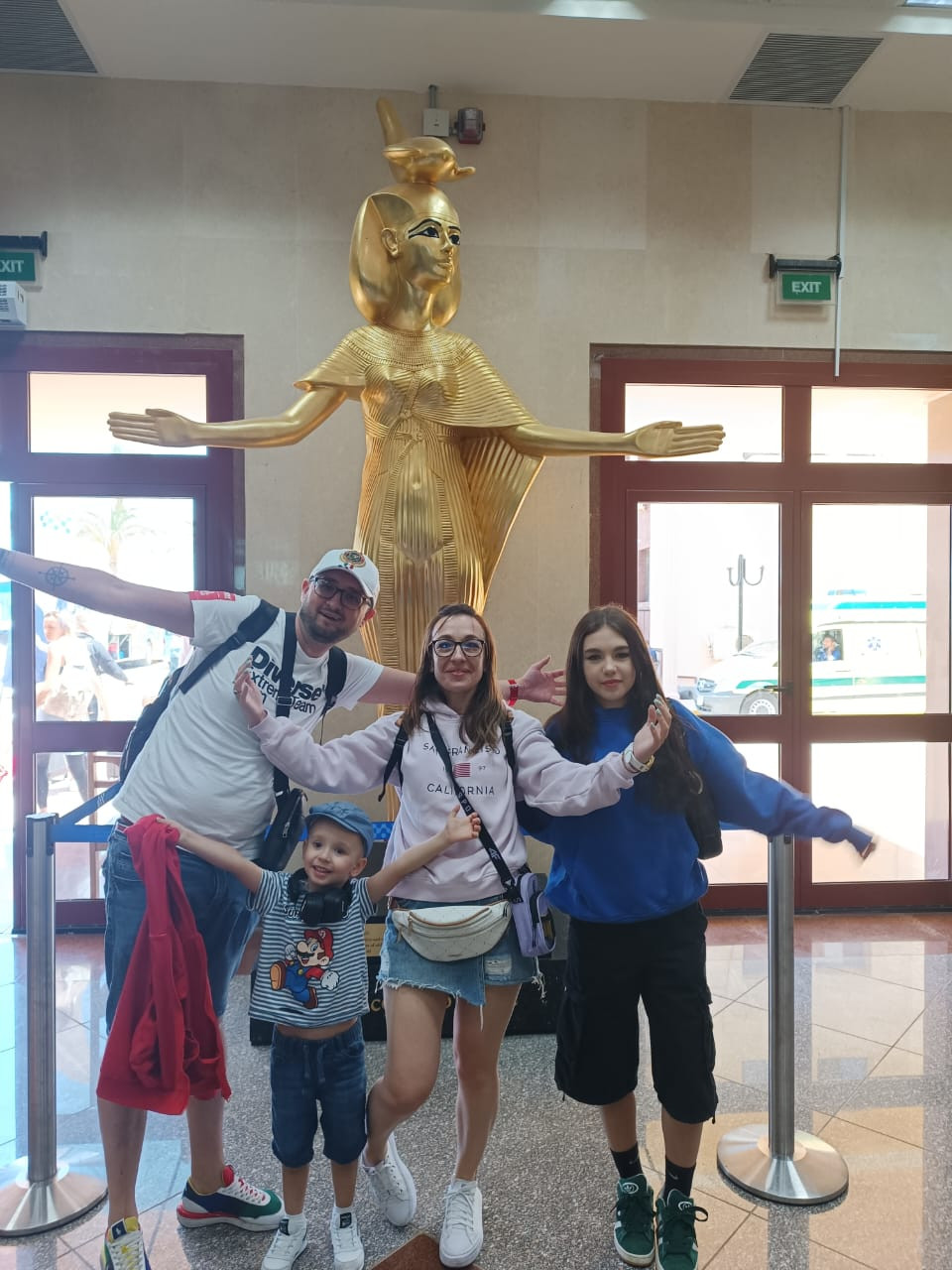 مطار مرسى مطروح الدولي