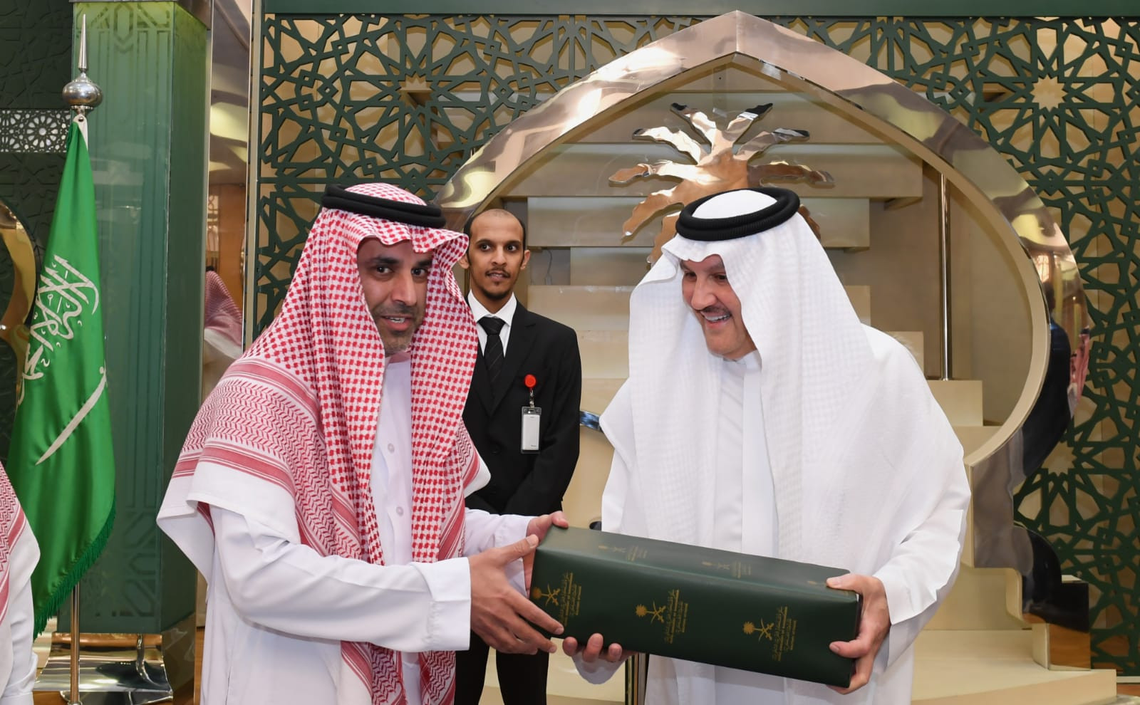 السفير أسامة نقلي