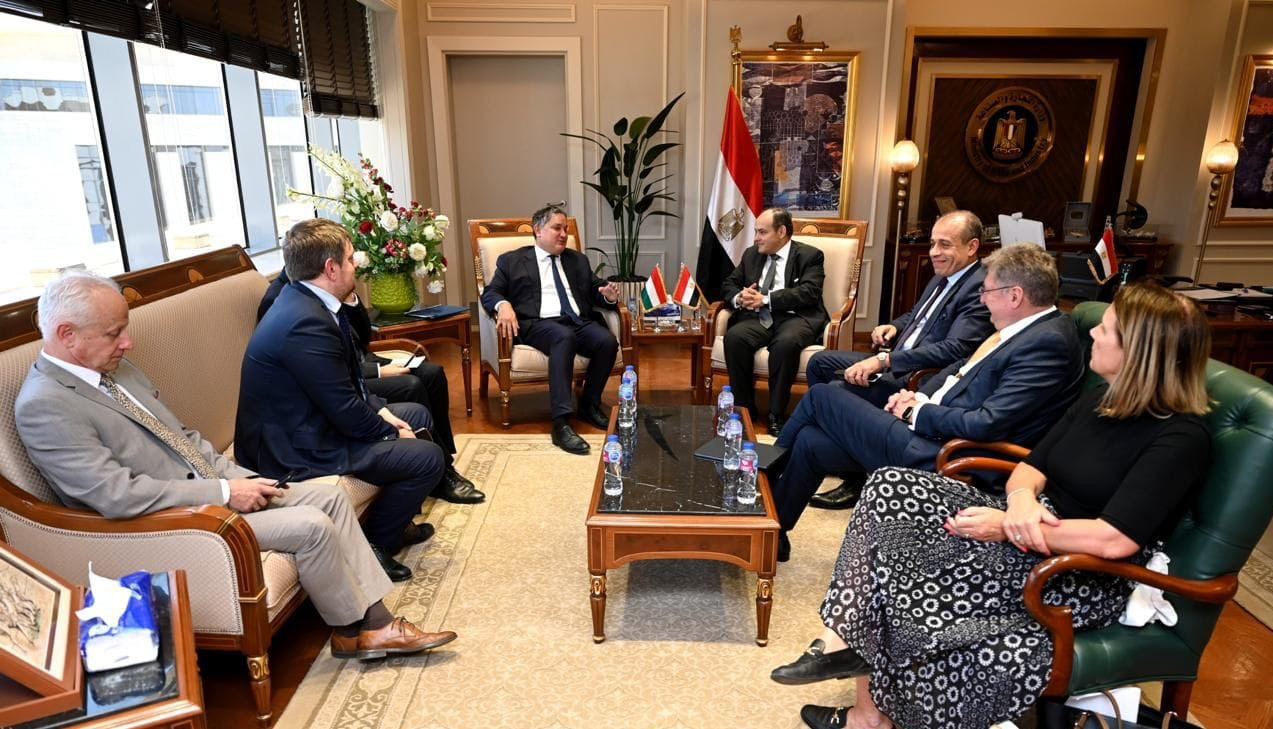 وزير التجارة والصناعة