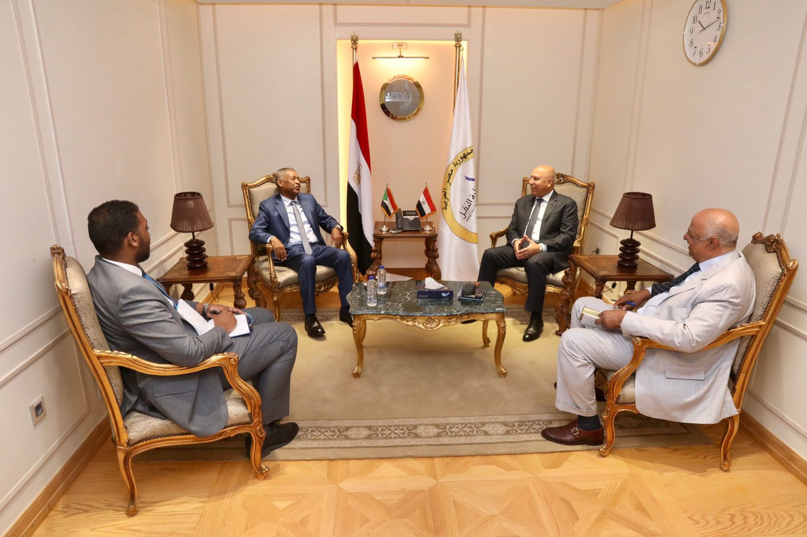 وزير النقل ونظيره السوداني