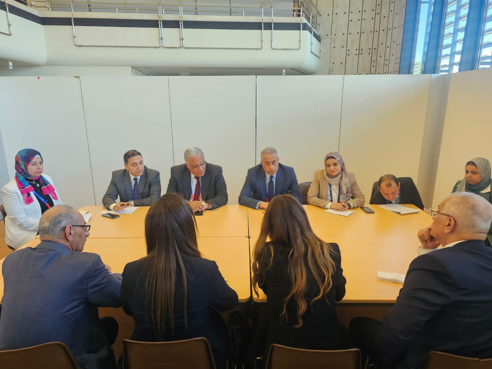 وزير العمل ونظيرته الفلسطينية