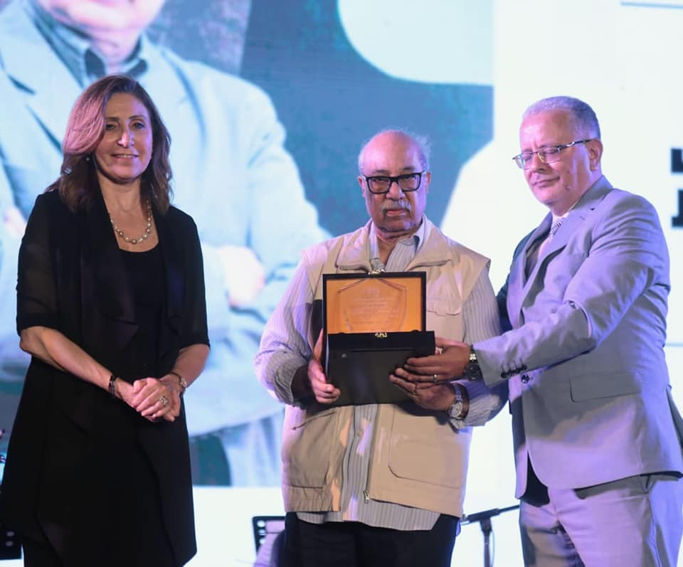 وزيرة الثقافة تفتتح المعرض العام