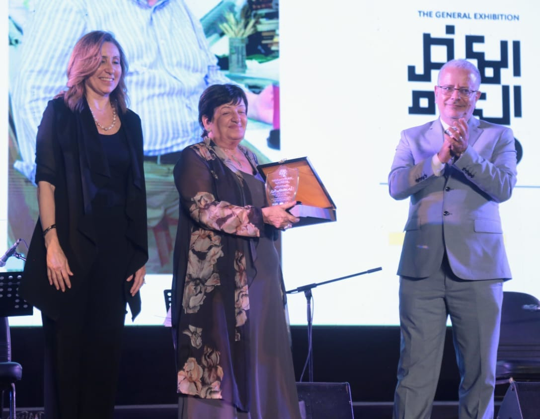 وزيرة الثقافة تفتتح المعرض العام
