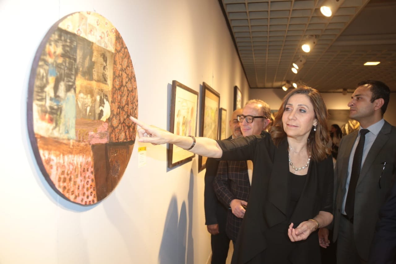 وزيرة الثقافة تفتتح المعرض العام
