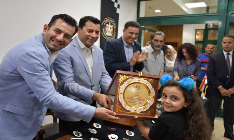 تكريم أكبر وأصغر لاعبي الشطرنج