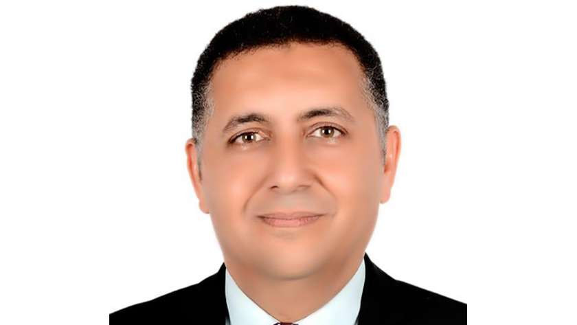 د.حسام عبد الفتاح عميد هندسة القاهرة