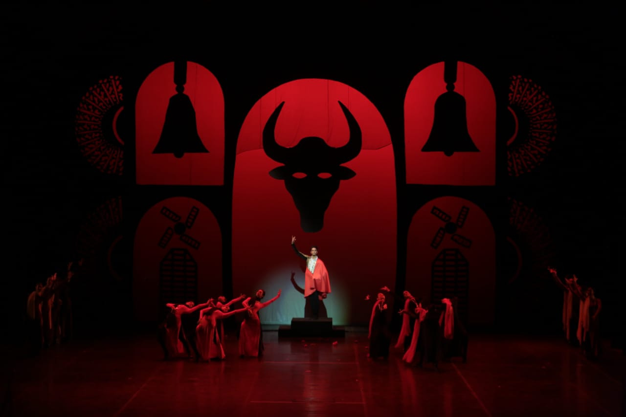 حفل معهد الباليه