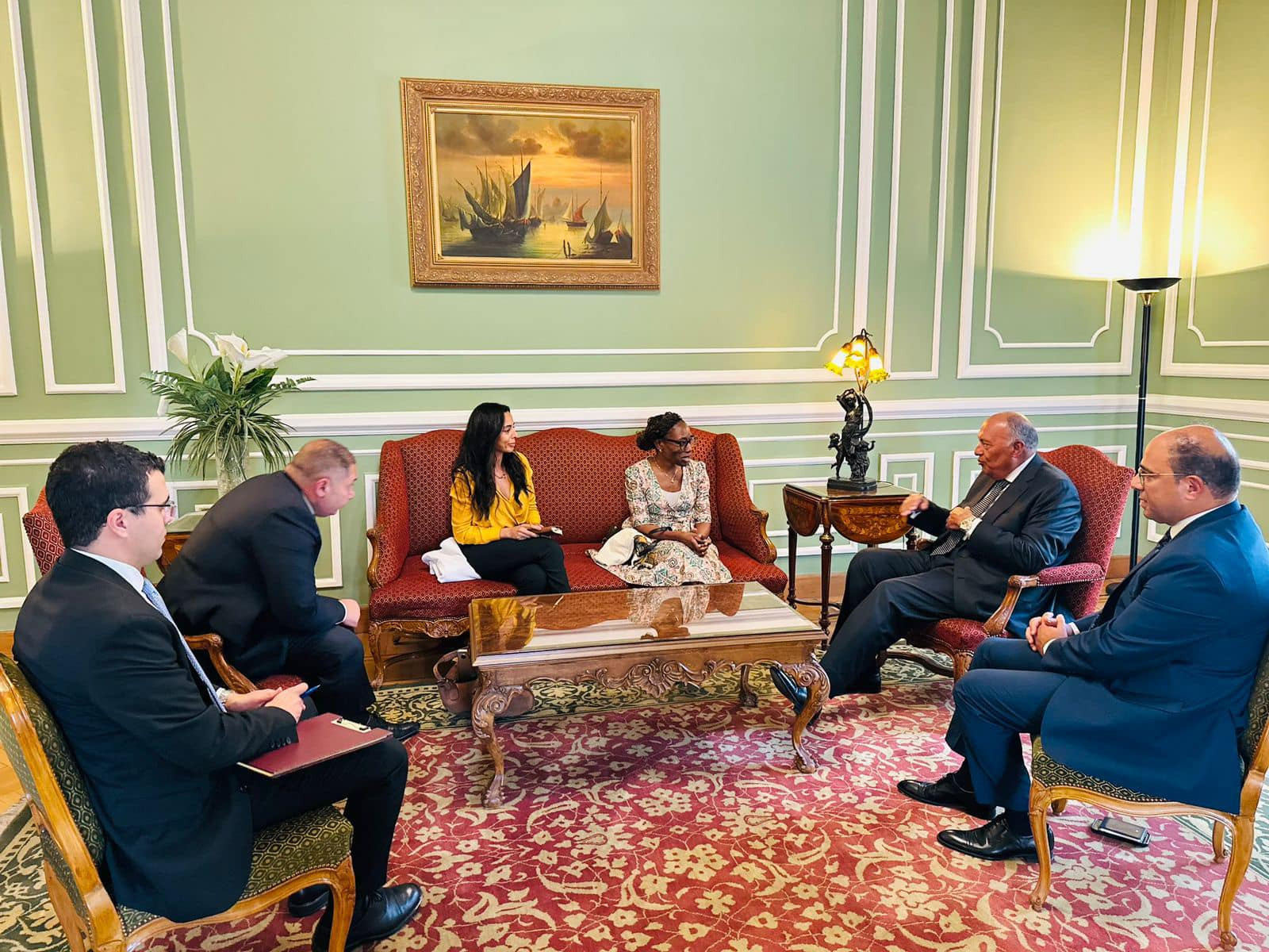 وزير الخارجية