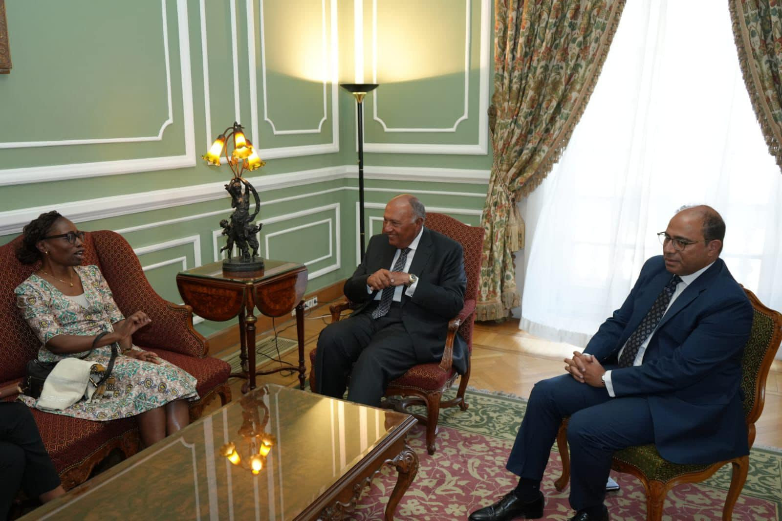 وزير الخارجية