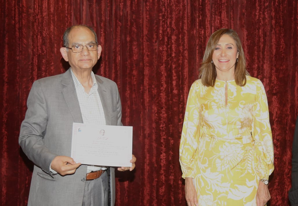 وزيرة الثقافة