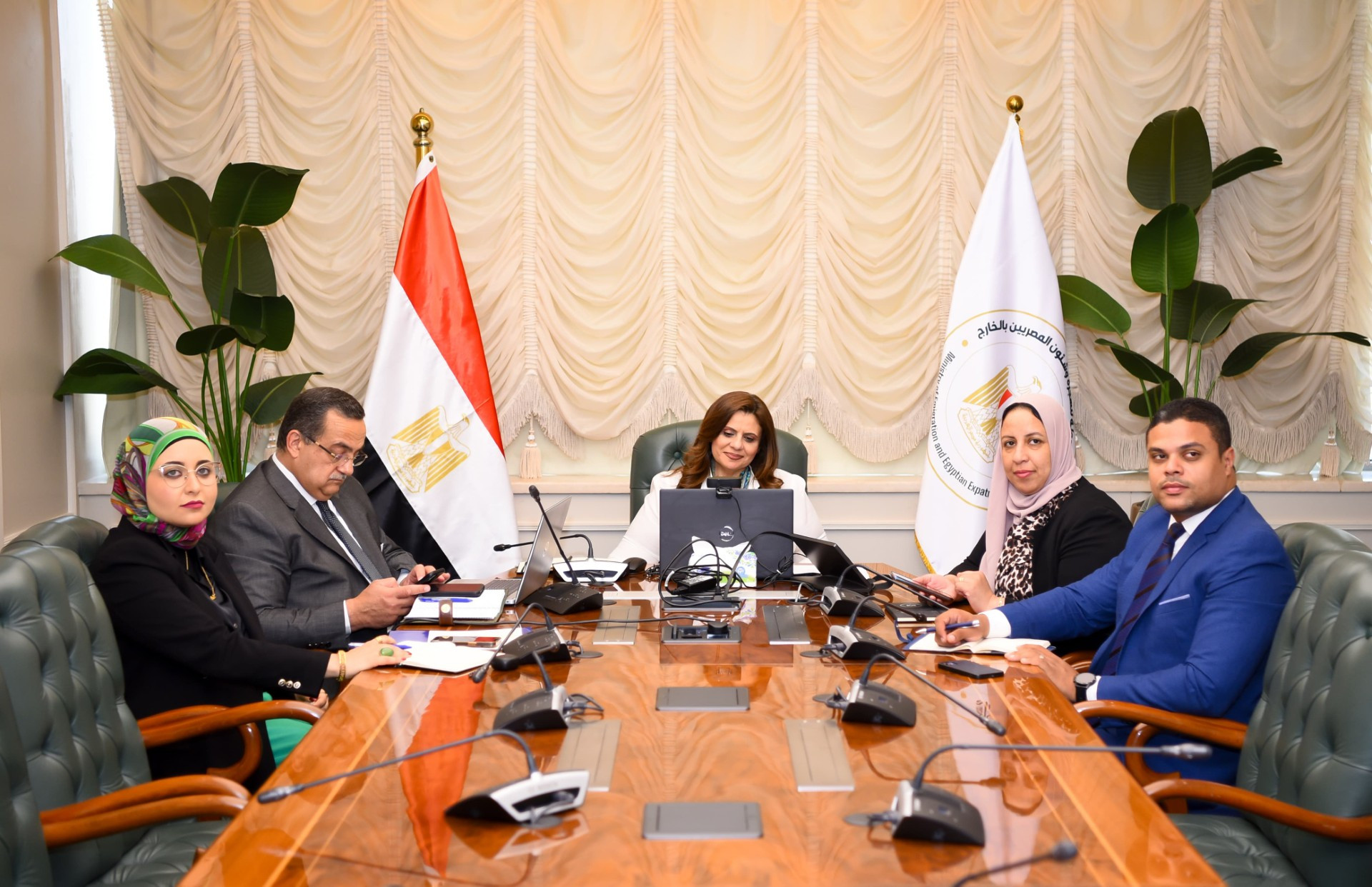 وزيرة الهجرة