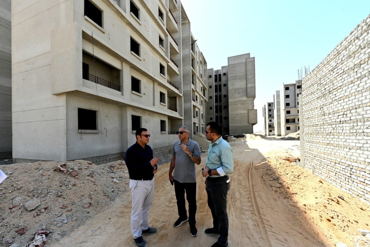 وزير الاسكان