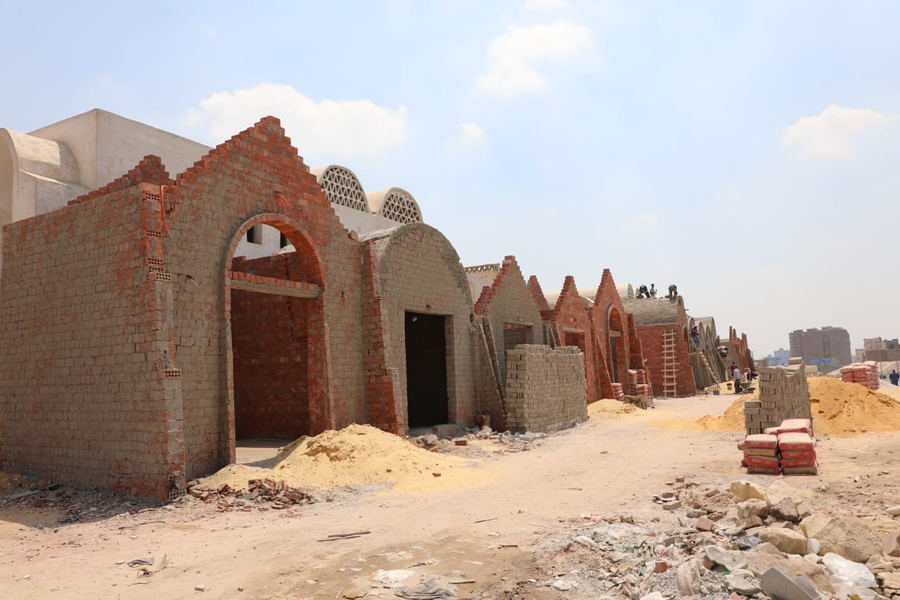 قرية الفواخير