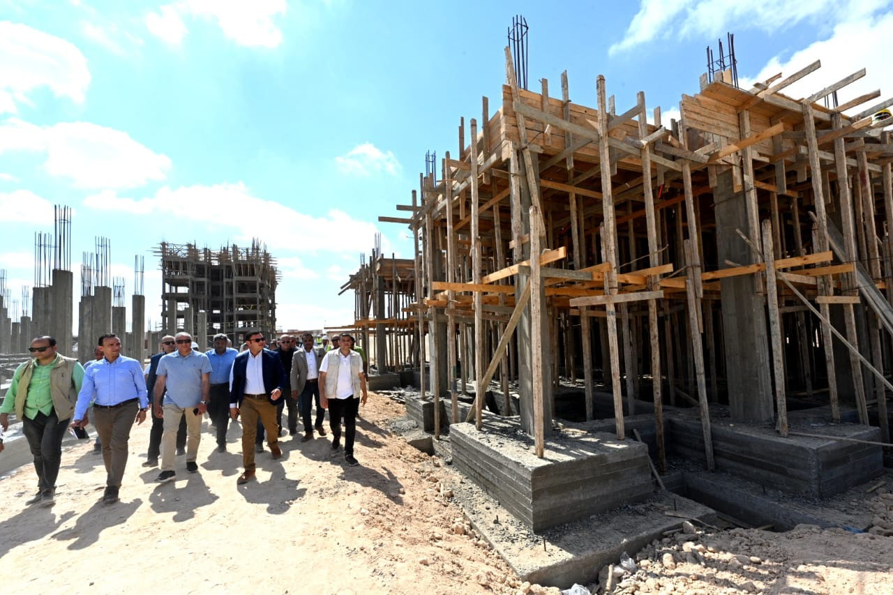 وزير الاسكان