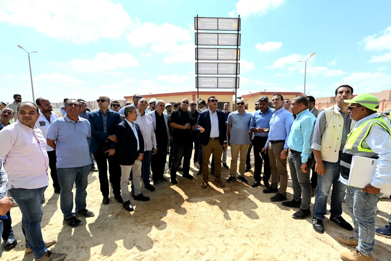 وزير الاسكان