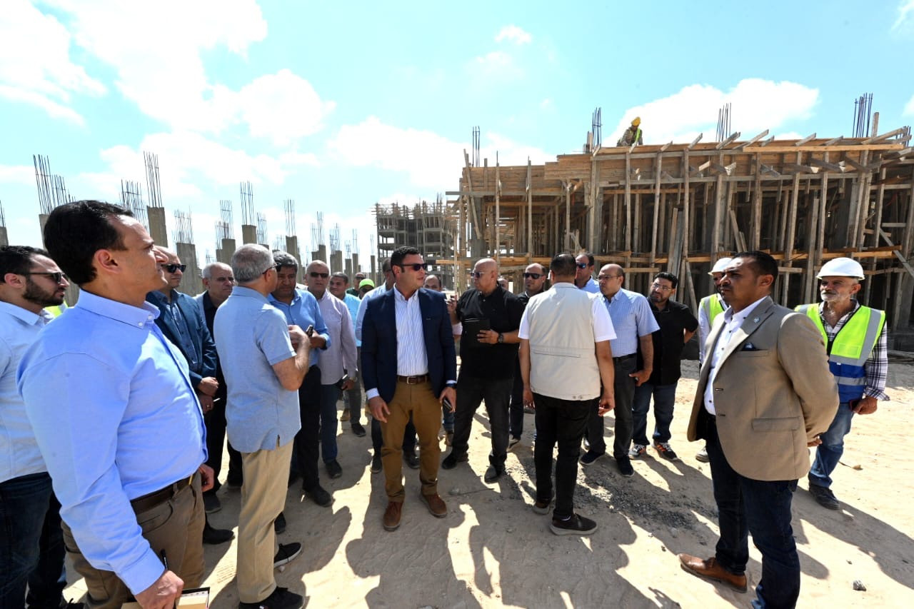 وزير الاسكان