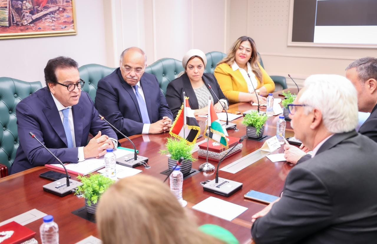 وزير الصحة ونظيره الفلسطيني